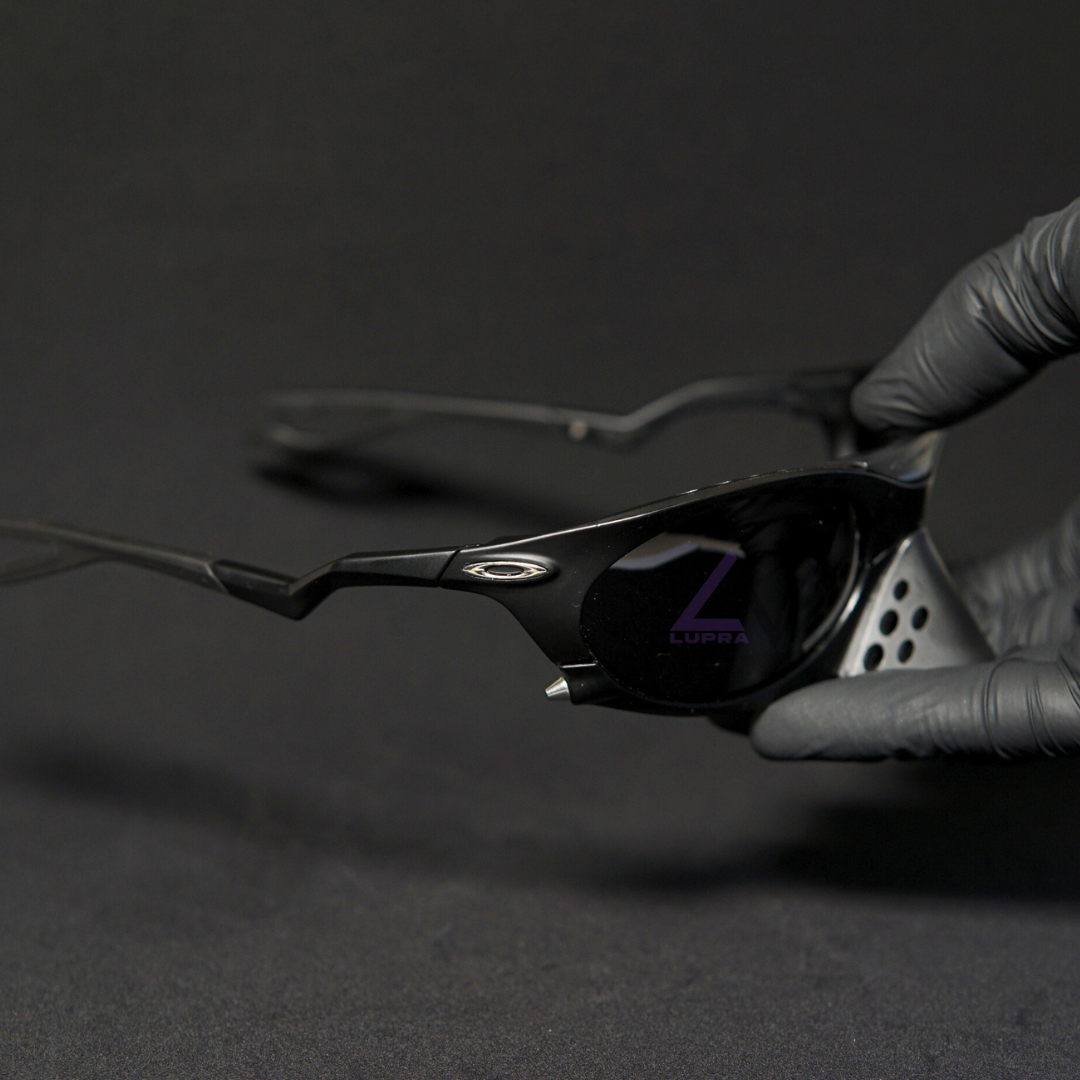 Oakley Plantaris Ultra Black [2x1]